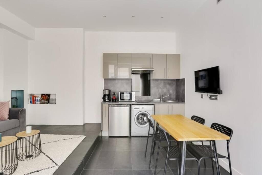 Appartement Cosy Pres Du Marais ปารีส ภายนอก รูปภาพ