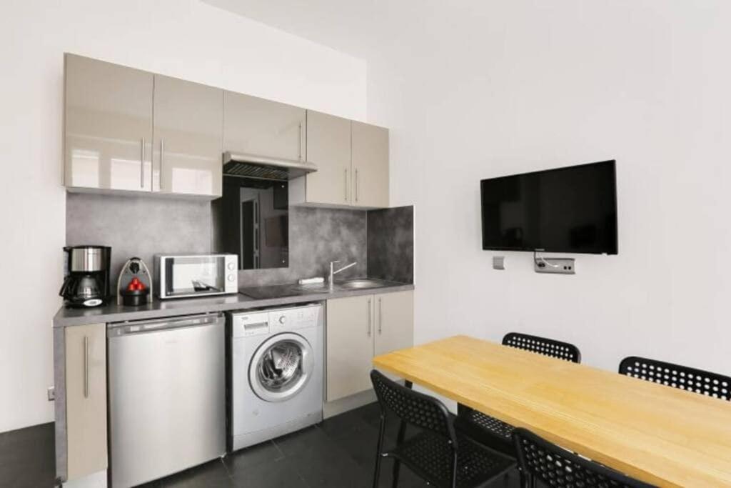 Appartement Cosy Pres Du Marais ปารีส ภายนอก รูปภาพ